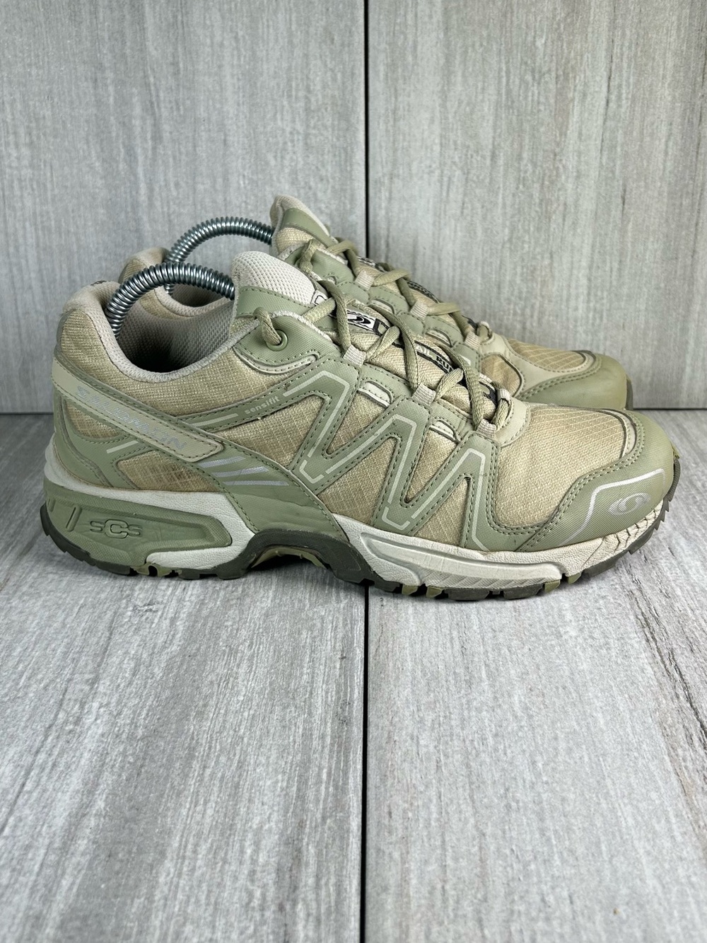 Salomon Stone Cream Mesh Trail Running Sneaker Hiking Shoe Women’s Size 9